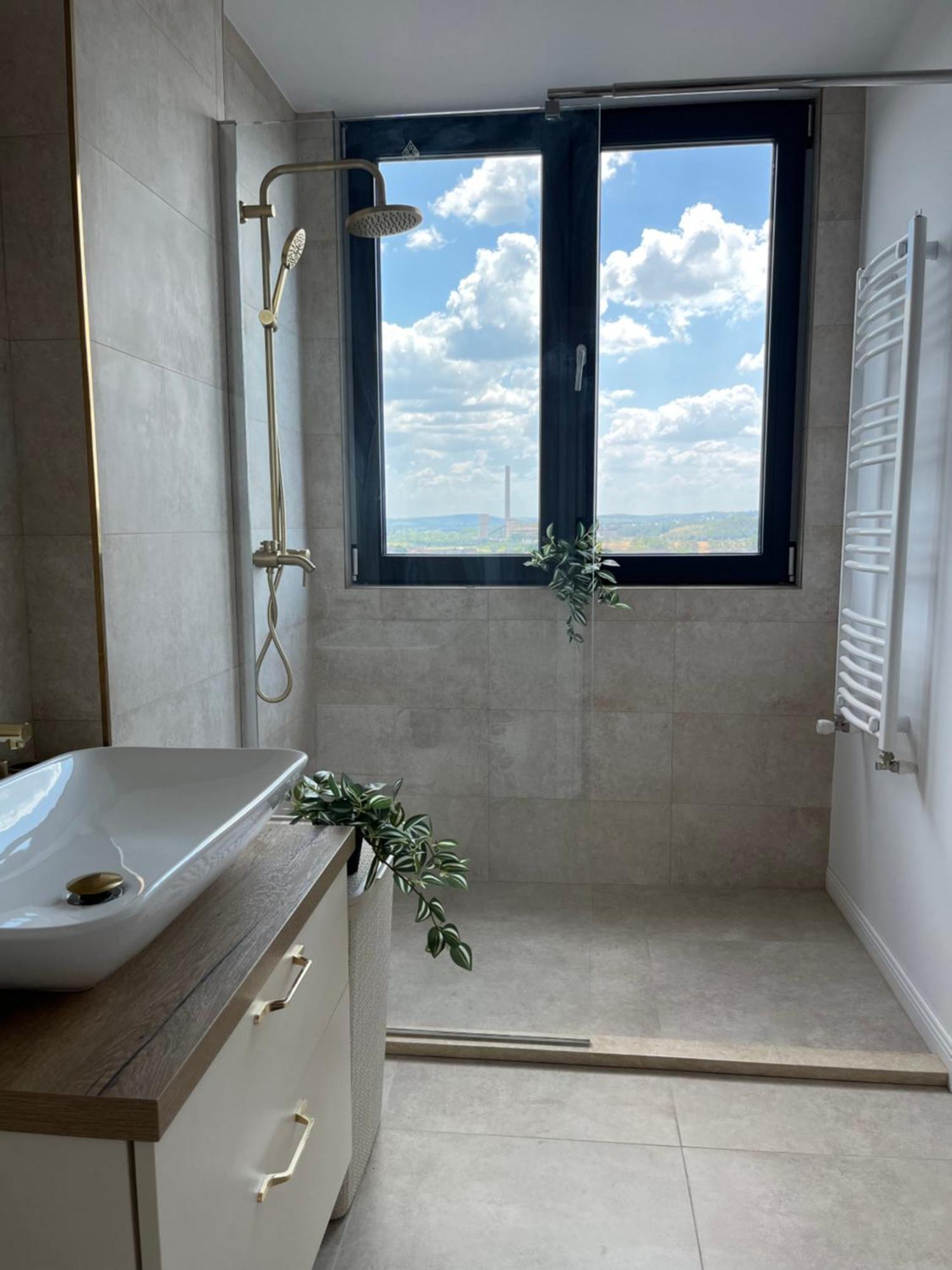 Apartament Nou Neo Tower Suceava Buitenkant foto